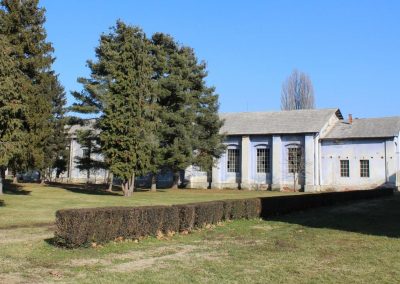 zgrada sa strane s parka